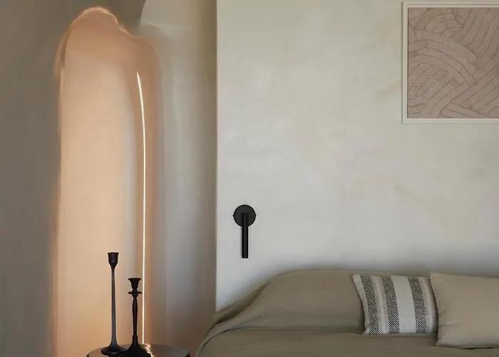 Atoles Retreat Imerovigli (Santorini)