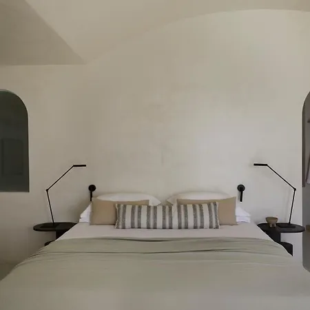 Atoles Retreat Aparthotel Imerovigli (Santorini)