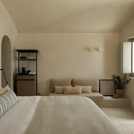 Atoles Retreat 4* Imerovigli (Santorini)